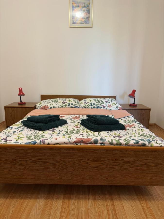 Apartmani Marko Новаля Екстер'єр фото