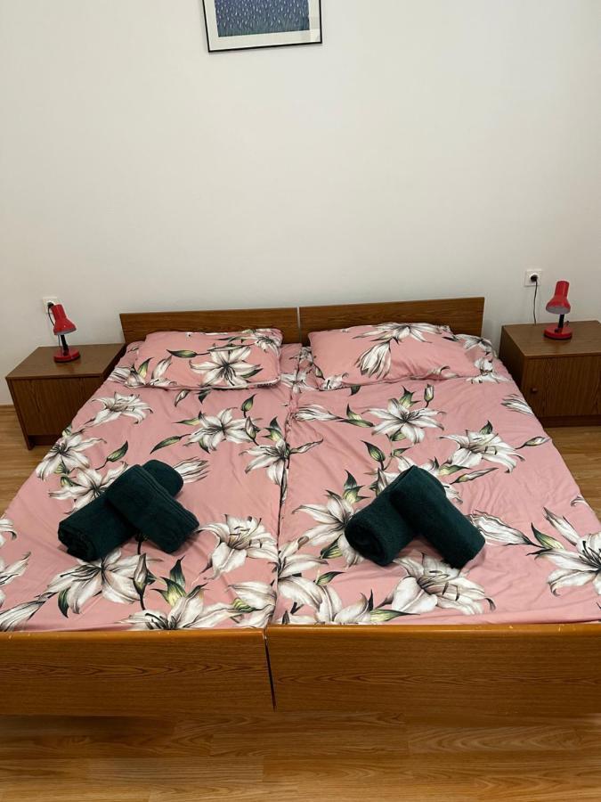 Apartmani Marko Новаля Екстер'єр фото