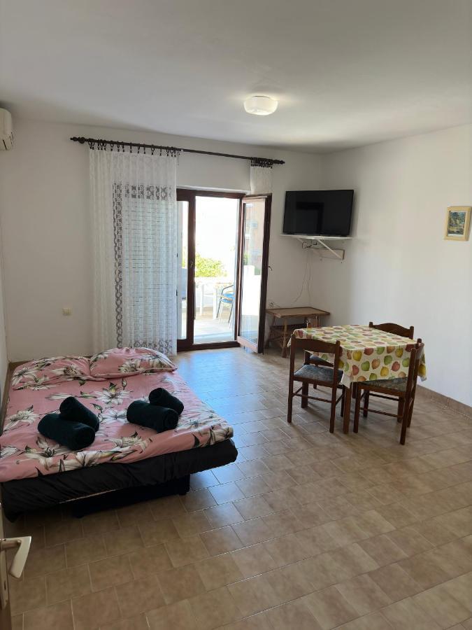 Apartmani Marko Новаля Екстер'єр фото