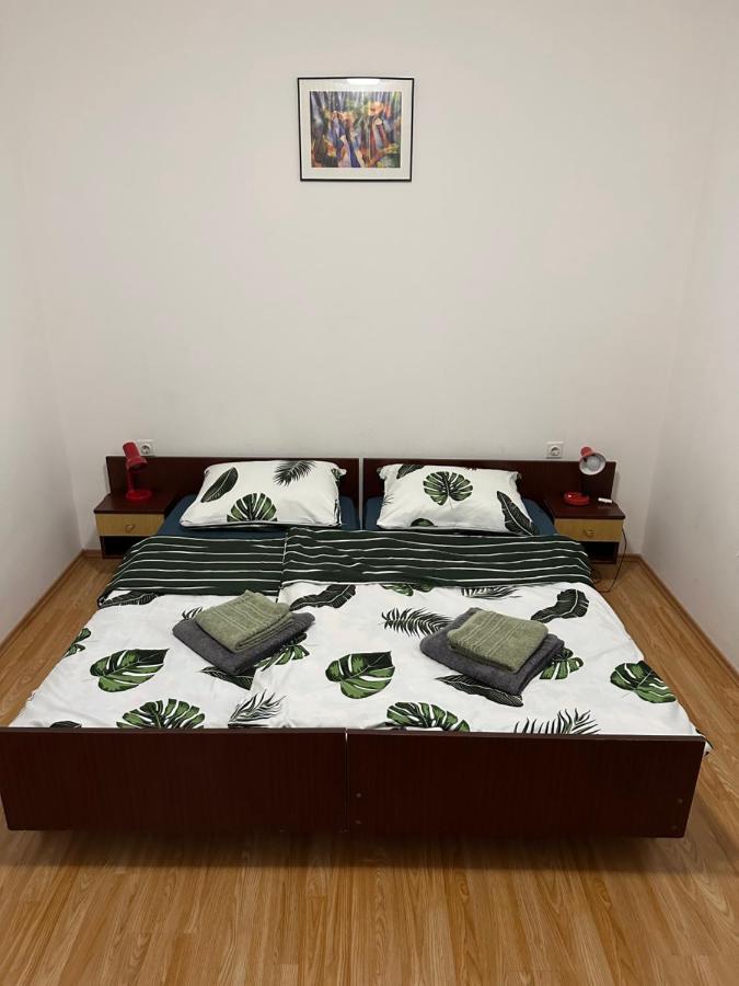 Apartmani Marko Новаля Екстер'єр фото